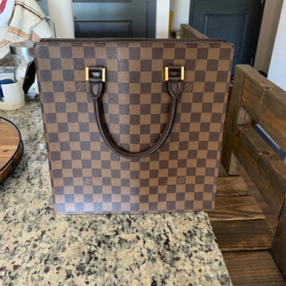 Louis Vuitton Sac Plat
